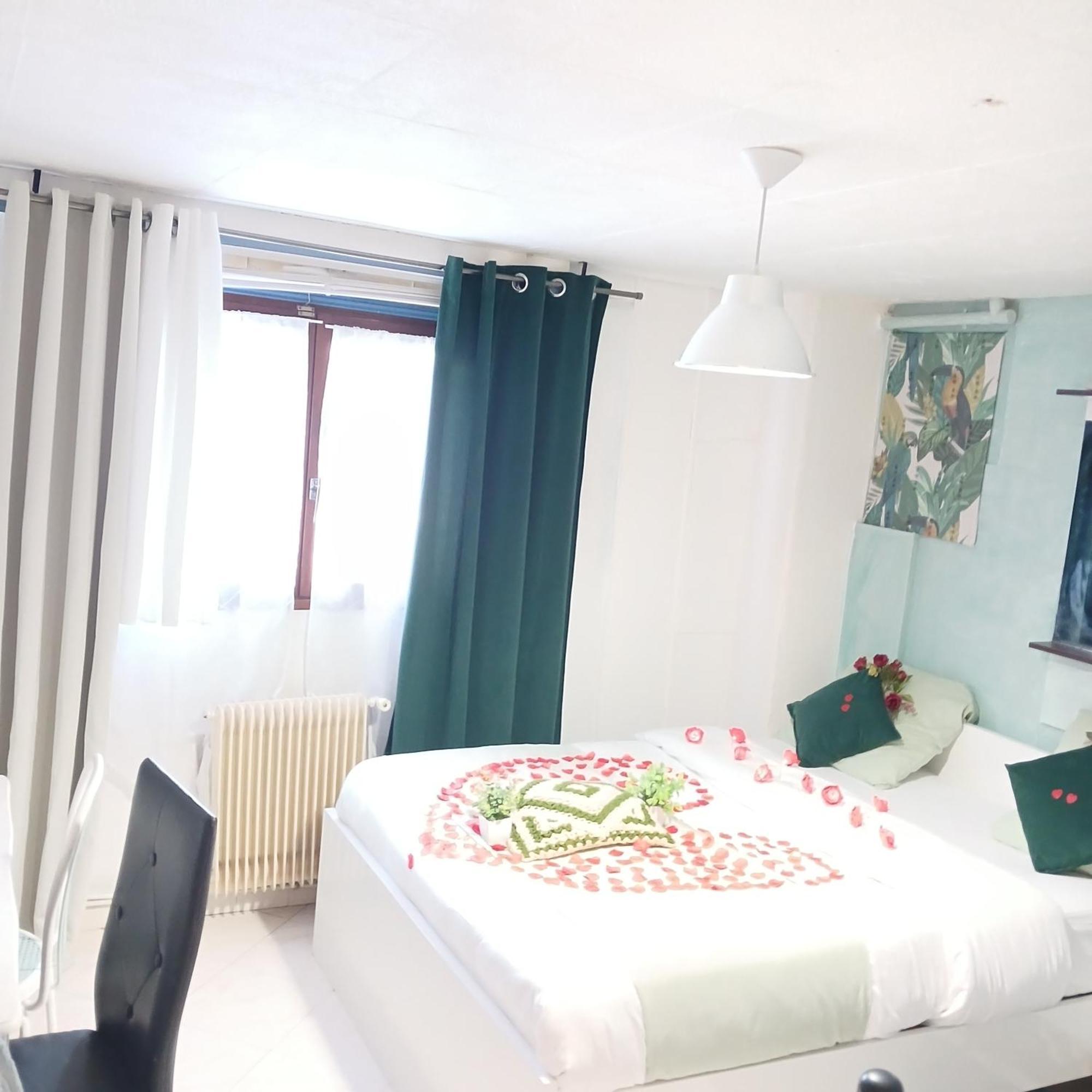 Paradis Chambres D'Hotes Proche Paris - Aeroport Charles De Gaulle Airport - Parc Des Exposition Villepinte - Dysnayland Paris. Tremblay-en-France 외부 사진